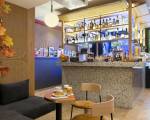 Image #18 of Oh La La! Hotel Bar - Paris Bastille