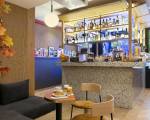 Image #21 of Oh La La! Hotel Bar - Paris Bastille